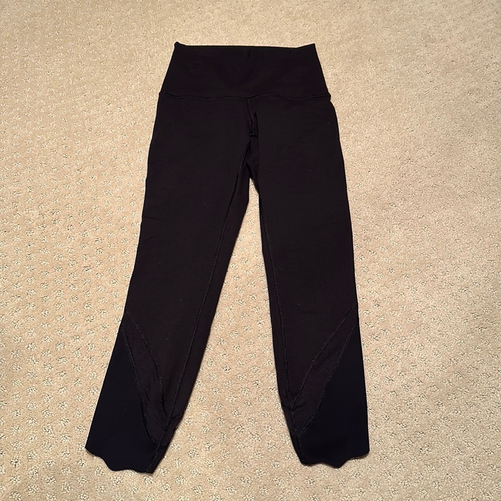 Lululemon Scalloped Hem Wunder Unders